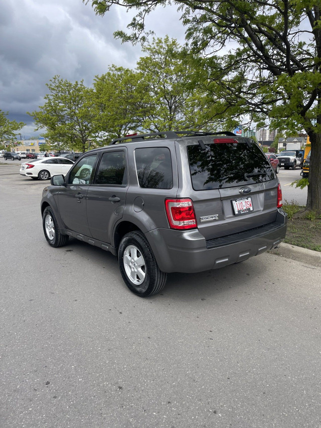 2009 Ford Escape XLT  /  ONLY 90,000 ORIGINAL KMS in Cars & Trucks in City of Toronto - Image 3