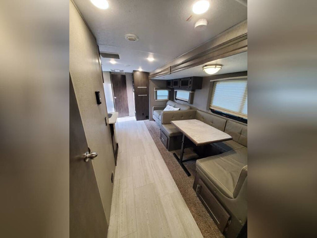 2020 FOREST RIVER ROCKWOOD ULTRA LIGHT 2911BS: $276 BW! in Cargo & Utility Trailers in Edmonton - Image 4