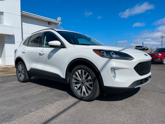  2022 Ford Escape Titanium in Cars & Trucks in Saint John - Image 3