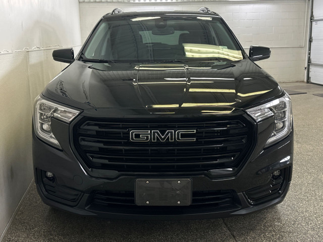 2023 GMC Terrain SLT SLT/AWD/PANO/LEATHER/NAVI/OFF 1 OWNER GM... in Cars & Trucks in Belleville - Image 3