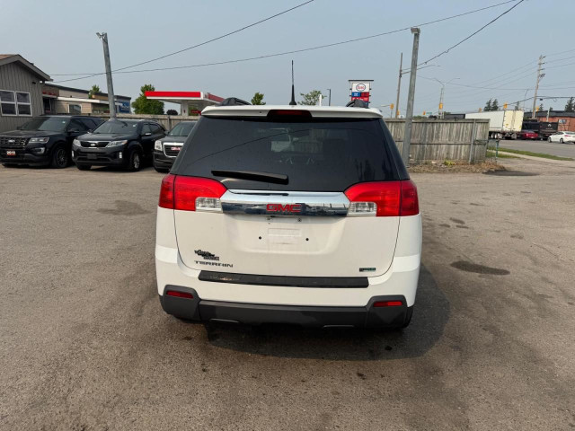 2012 GMC Terrain SLT-1, LEATHER, SUNROOF, ONLY 24KMS, CERTIFIED in Cars & Trucks in London - Image 4