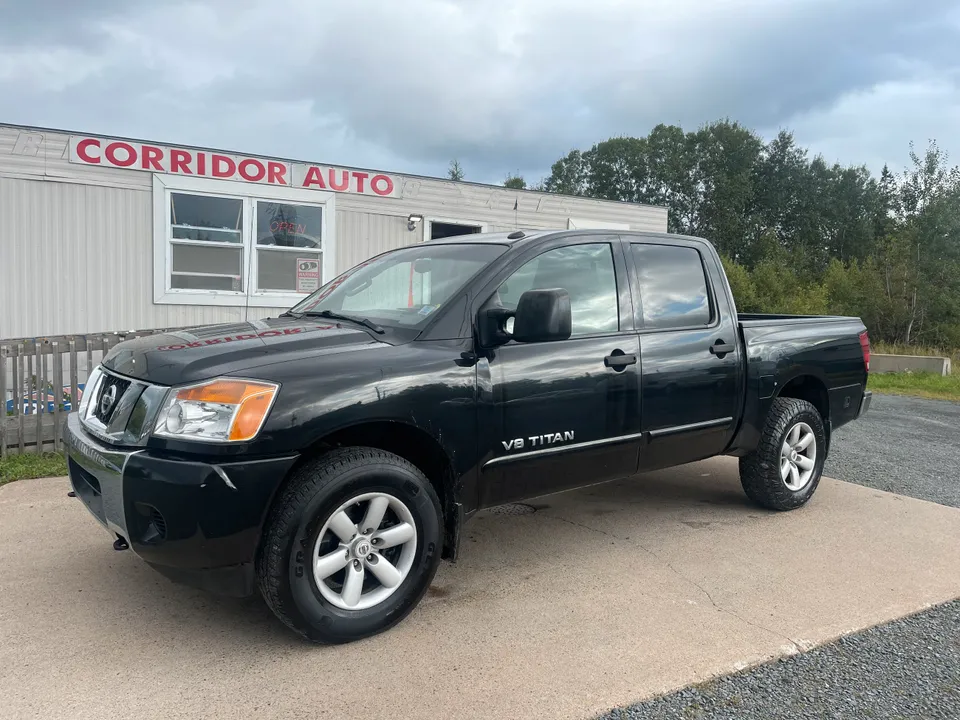 2013 Nissan Titan SV 4X4