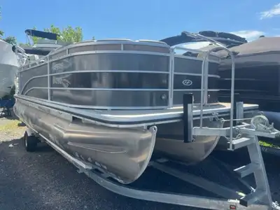 2014 Harris Cruiser 200 Cruise Mercury 90, Trailer, very clean boat. 2014 Harris Cruiser 200Customiz...