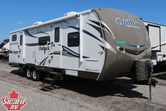 2013 KEYSTONE OUTBACK 312BH in Travel Trailers & Campers in Hamilton