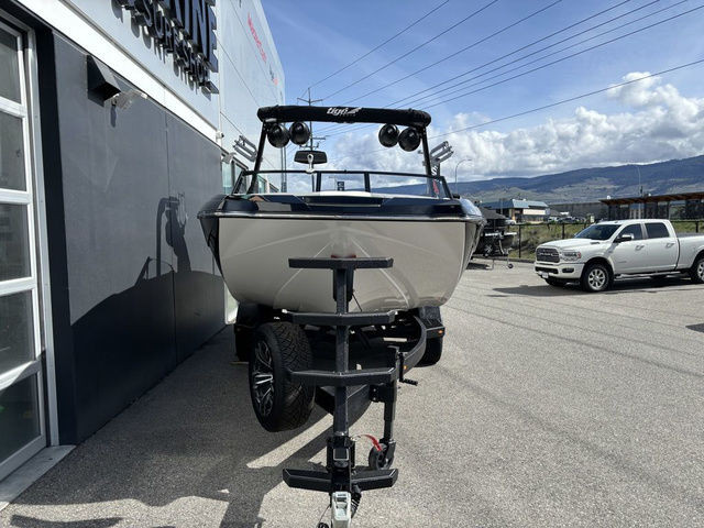 2020 Tige 20RZX in Powerboats & Motorboats in Kelowna - Image 3