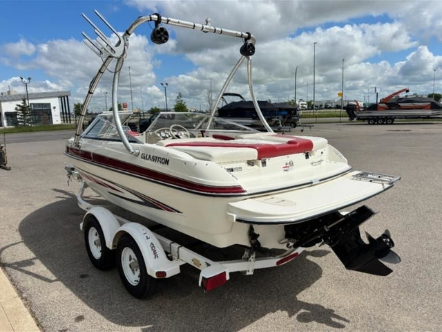 2007 Glastron GT185 in Powerboats & Motorboats in Edmonton - Image 4