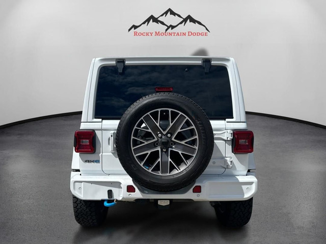 ONLY 2800 KMS !! 2023 JEEP WRANGLER HIGH ALITUDE SAHARA 4XE in Cars & Trucks in Red Deer - Image 4