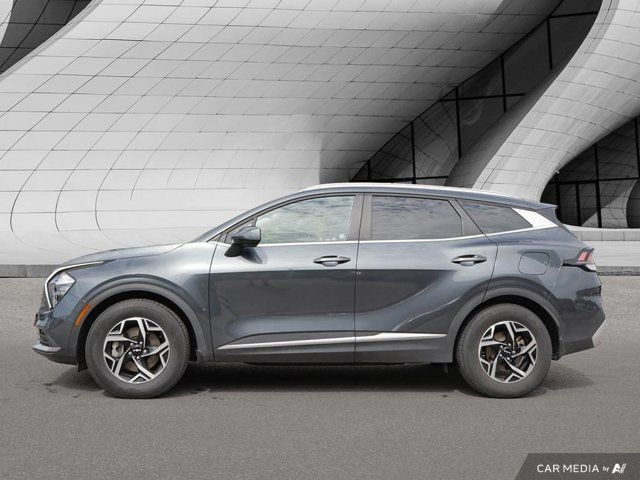 2024 Kia Sportage LX in Cars & Trucks in London - Image 2