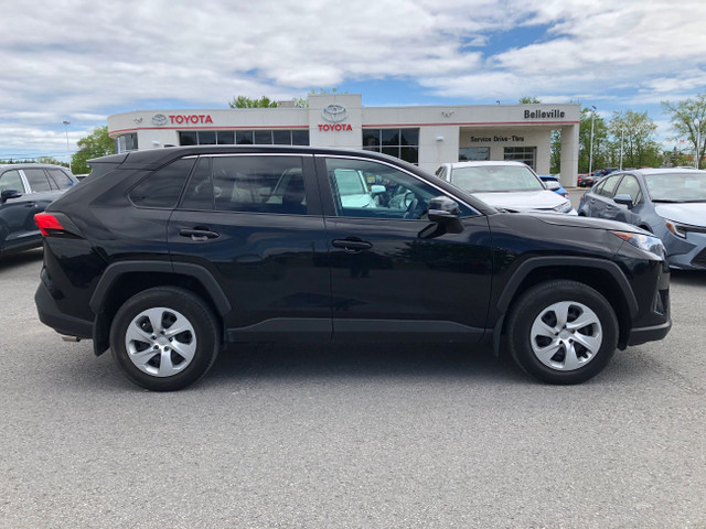 2022 Toyota RAV4 LE AWD LE in Cars & Trucks in Belleville - Image 4