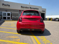 This FIAT 500e has a trusty Electric engine powering this Automatic transmission. *This FIAT 500e Is... (image 6)