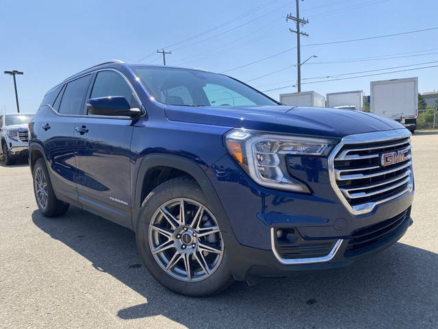 2022 GMC Terrain SLT in Cars & Trucks in Edmonton