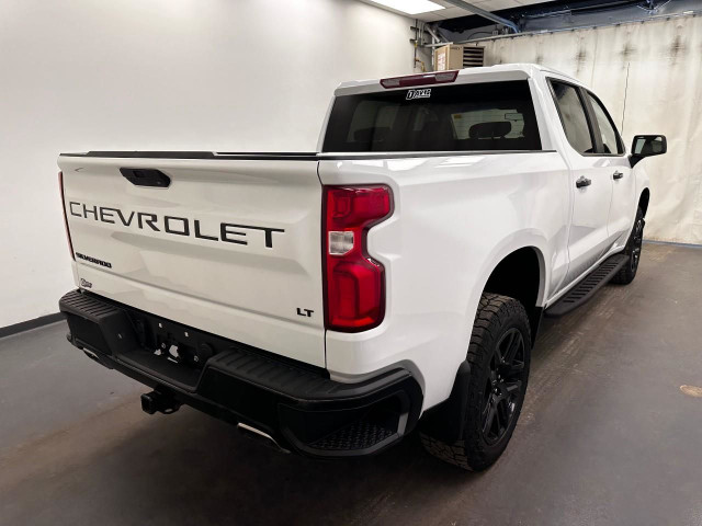 2021 Chevrolet Silverado 1500 LT Trail Boss 5.3L 8CYL | HEATE... in Cars & Trucks in Lethbridge - Image 3
