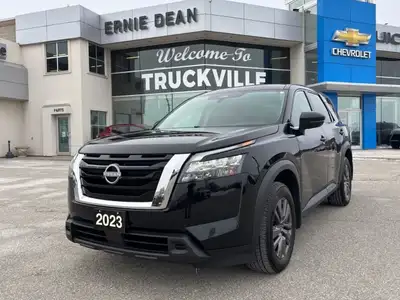 The Nissan Pathfinder S 4WD in elegant style combines the robust capabilities of a 4x4 drivetrain wi...