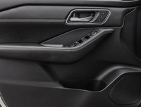 Recent Arrival! Odometer is 4589 kilometers below market average! Nissan Company Demo, Top of the Li... (image 6)