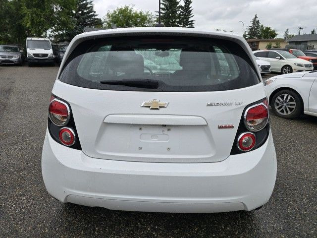 2016 Chevrolet Sonic LT - BLUETOOTH, SUNROOF, FOLDING REAR SEATS in Cars & Trucks in Calgary - Image 4