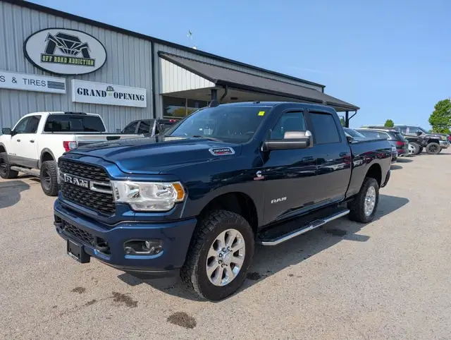 2022 RAM 3500 Big Horn in Cars & Trucks in London - Image 2