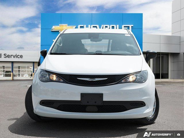 2024 Chrysler Grand Caravan SXT | Apple Carplay | Stow and Go in Cars & Trucks in Windsor Region - Image 2