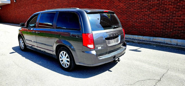 2016 Dodge Grand Caravan STOW N GO in Cars & Trucks in City of Montréal - Image 2
