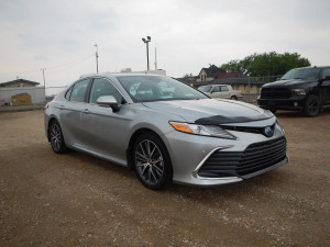2022 Toyota Camry Hybrid Xle