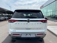 2022 NISSAN PATHFINDER SL PREMIUM PACKAGE 4WD | REMOTE START | 360 CAMERA | BOSE SPEAKERS - Heads up... (image 4)
