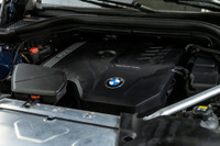 Francais: * Ensemble Premium Essentiel * Ensemble M Sport * Phares Shadowline individuels * Freins M... (image 8)