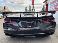 STINGRAY 3LT | REMOVABLE TOP | 6.2L V8 | WHITE LEATHER SEATS | Z51 PACKAGE | 70TH ANNIVERSARY EDITIO... (image 4)