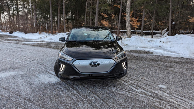 Hyundai Ioniq électrique Preferred à hayon 2020 à vendre in Cars & Trucks in Trois-Rivières - Image 2