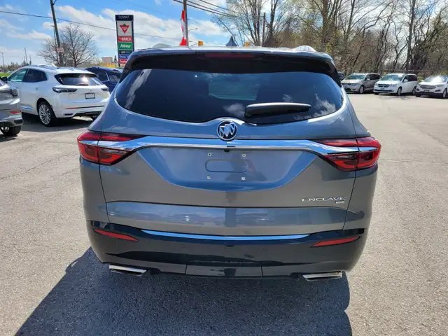 2019 Buick Enclave Premium dans Autos et camions dans Peterborough - Image 8