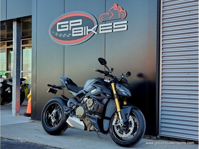  2024 Ducati Streetfighter V4 S Grey & Black in Sport Bikes in Oshawa / Durham Region