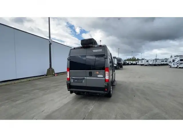 2024 Winnebago Solis Pocket 36A in RVs & Motorhomes in Abbotsford - Image 11