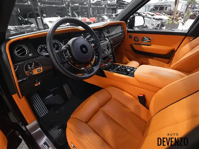 2022 Rolls-Royce Cullinan Black Badge / Mandarin Interior / Shoo in Cars & Trucks in Laval / North Shore - Image 18