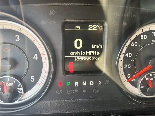 2016 RAM RAM 3500 CREW CAB 4X4 ST- DIESEL in Cars & Trucks in Stratford - Image 14