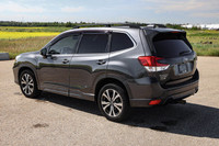 Heated Mirrors,Variable Speed Intermittent Wipers,4-Wheel Disc Brakes,Power Liftgate,Sun/Moonroof,AB... (image 1)