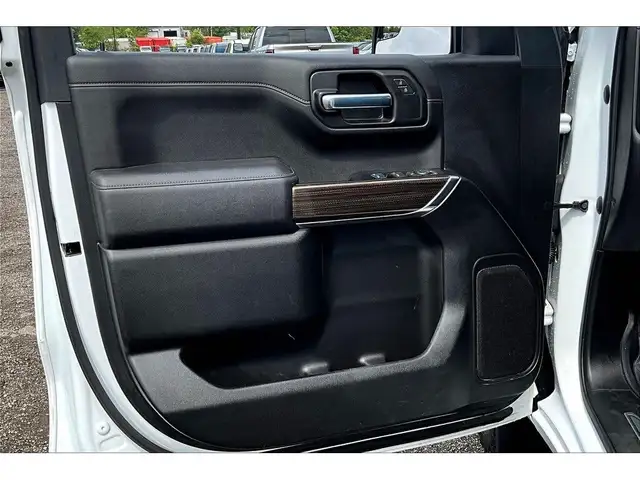 2022 Chevrolet Silverado 1500 LTD LT Trail Boss | 5.3L V8 | Line in Cars & Trucks in Mississauga / Peel Region - Image 19