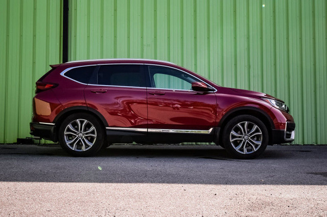 2022 Honda CR-V Touring • SUNROOF • NAV • HEATED LEATHER in Cars & Trucks in Kingston - Image 2