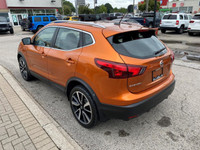 2017 Nissan Qashqai SL AWD - In Orange - All wheel drive - Very fuel efficient 2.0L 4 cylinder engin... (image 5)