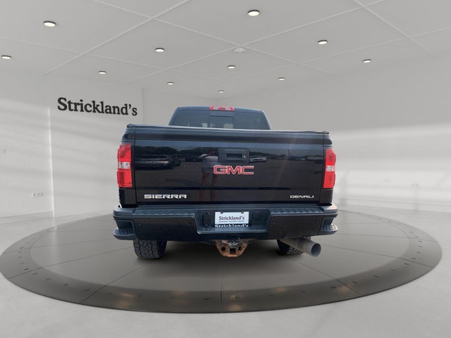 2017 GMC SIERRA 2500 DENALI in Cars & Trucks in Stratford - Image 4
