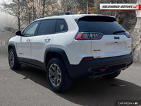 Engine: Gas V-6 3.2L L/100Km City: 12.9 L/100Km Hwy: 9.7 Safety Equipment Side Impact Beams Dual Sta... (image 2)