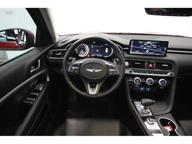 2023 Genesis G70 SELECT / 2.0T / AWD in Cars & Trucks in Lévis - Image 3