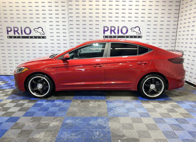 2017 Hyundai Elantra in Cars & Trucks in Ottawa - Image 2