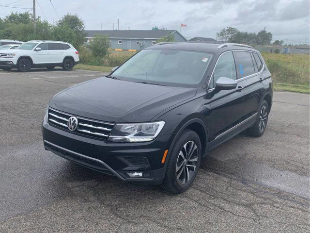 2021 Volkswagen Tiguan United 4Motion | Pano Roof | Digital in Cars & Trucks in Guelph