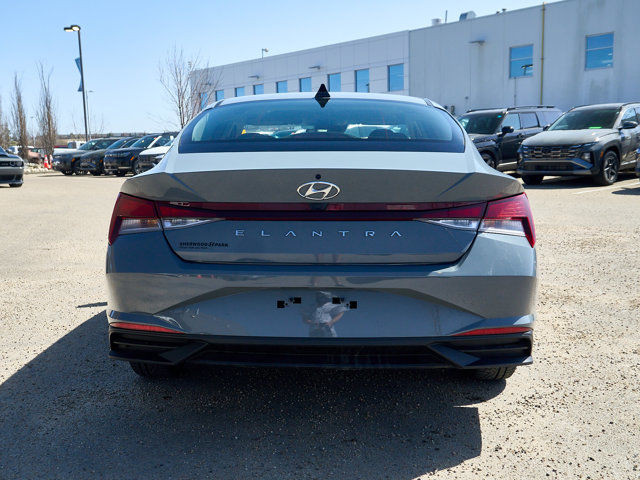 2022 Hyundai Elantra Pref Sun and Tech Pkg | Sunroof | Carplay in Cars & Trucks in Edmonton - Image 4