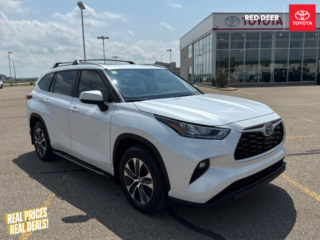 2023 Toyota Highlander Hybrid XLE AWD in Cars & Trucks in Red Deer