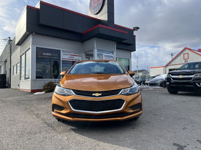 2017 Chevrolet Cruze LT in Cars & Trucks in Québec City - Image 2