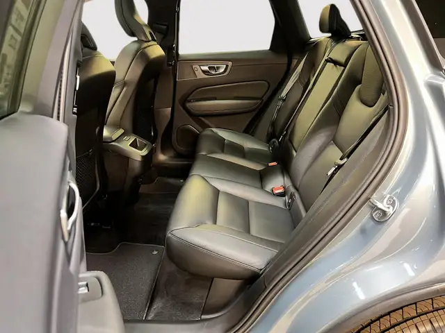 2024 Volvo XC60 B5 PLUS DARK CUIR TOIT PANO NAV 4RM in Cars & Trucks in Laval / North Shore - Image 10