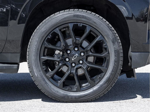 2022 Chevrolet Suburban LT PRICE REDUCTION! in Cars & Trucks in Mississauga / Peel Region - Image 4
