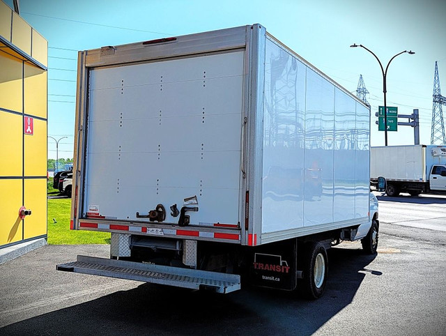 2023 Ford Econoline E-450 in Cars & Trucks in City of Montréal - Image 3