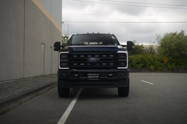 2023 Ford Super Duty F-350 SRW in Cars & Trucks in Delta/Surrey/Langley - Image 2