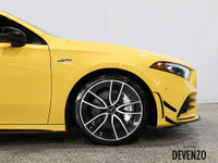 VENDU!!! Unique Factory Options Like No Other !! Sun Yellow on Titanium Grey/Black Leather AMG Perfo... (image 6)