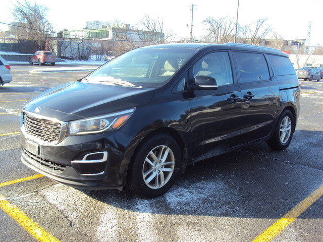 2019 KIA Sedona LX in Cars & Trucks in Ottawa